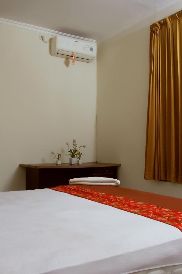Hotel Bantal Guling Trans Bandung Esterno foto