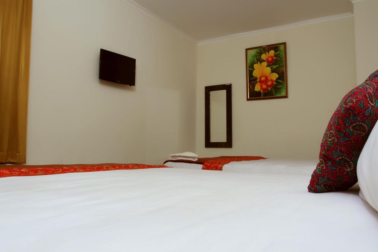Hotel Bantal Guling Trans Bandung Esterno foto