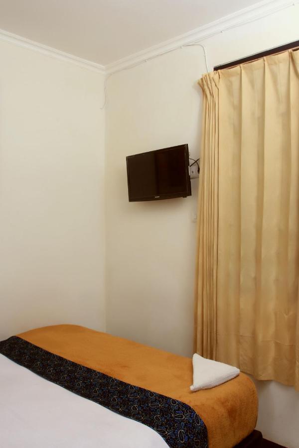 Hotel Bantal Guling Trans Bandung Esterno foto