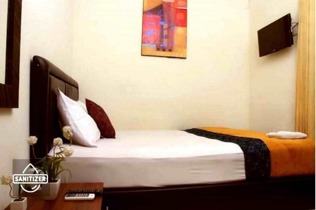 Hotel Bantal Guling Trans Bandung Esterno foto