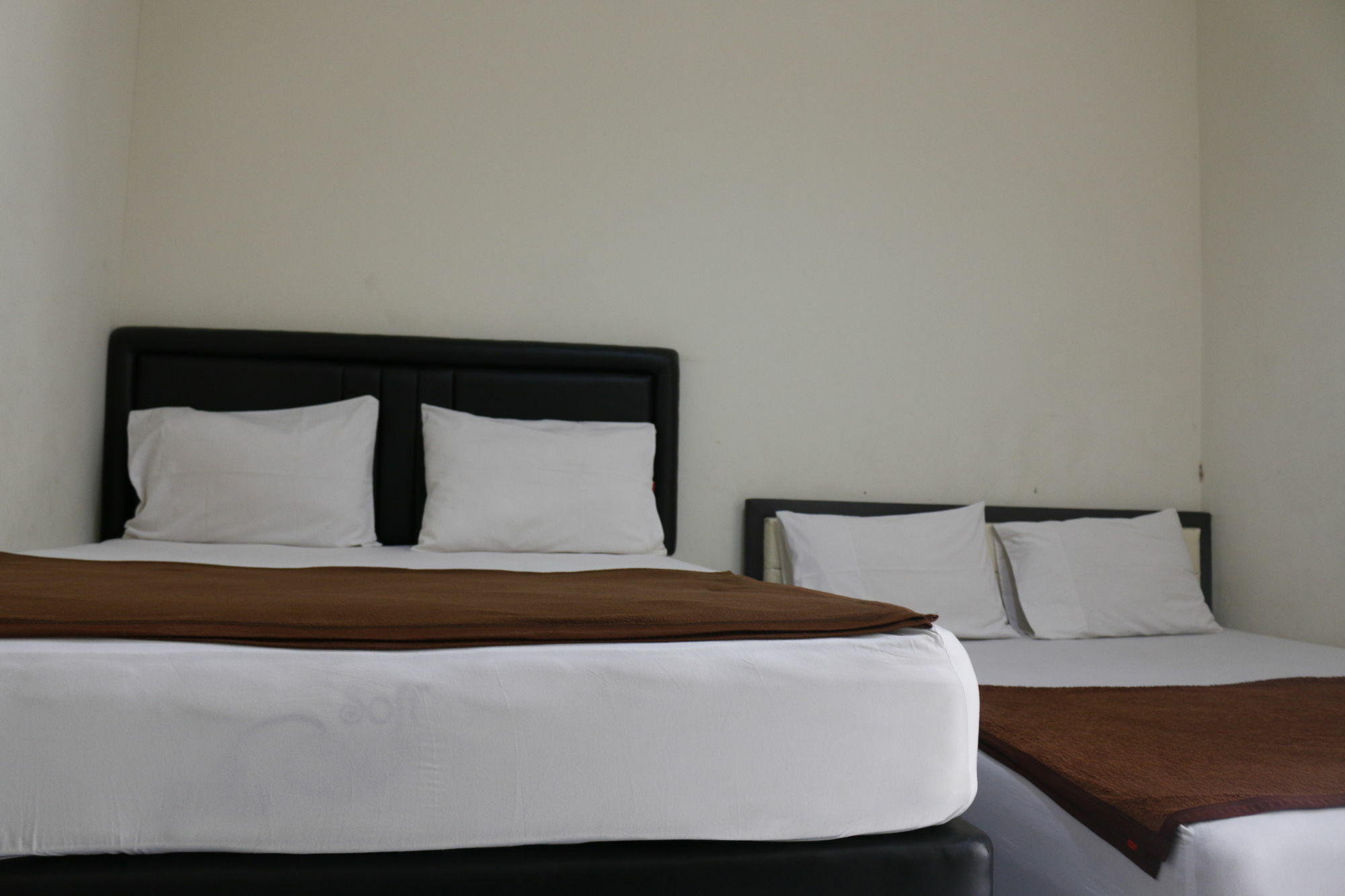 Hotel Bantal Guling Trans Bandung Esterno foto